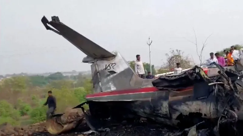 b5752700 fc37 11f0 becd a11785da9989.jpg - Grief and shock after Indian politician Ajit Pawar kill in plane crash